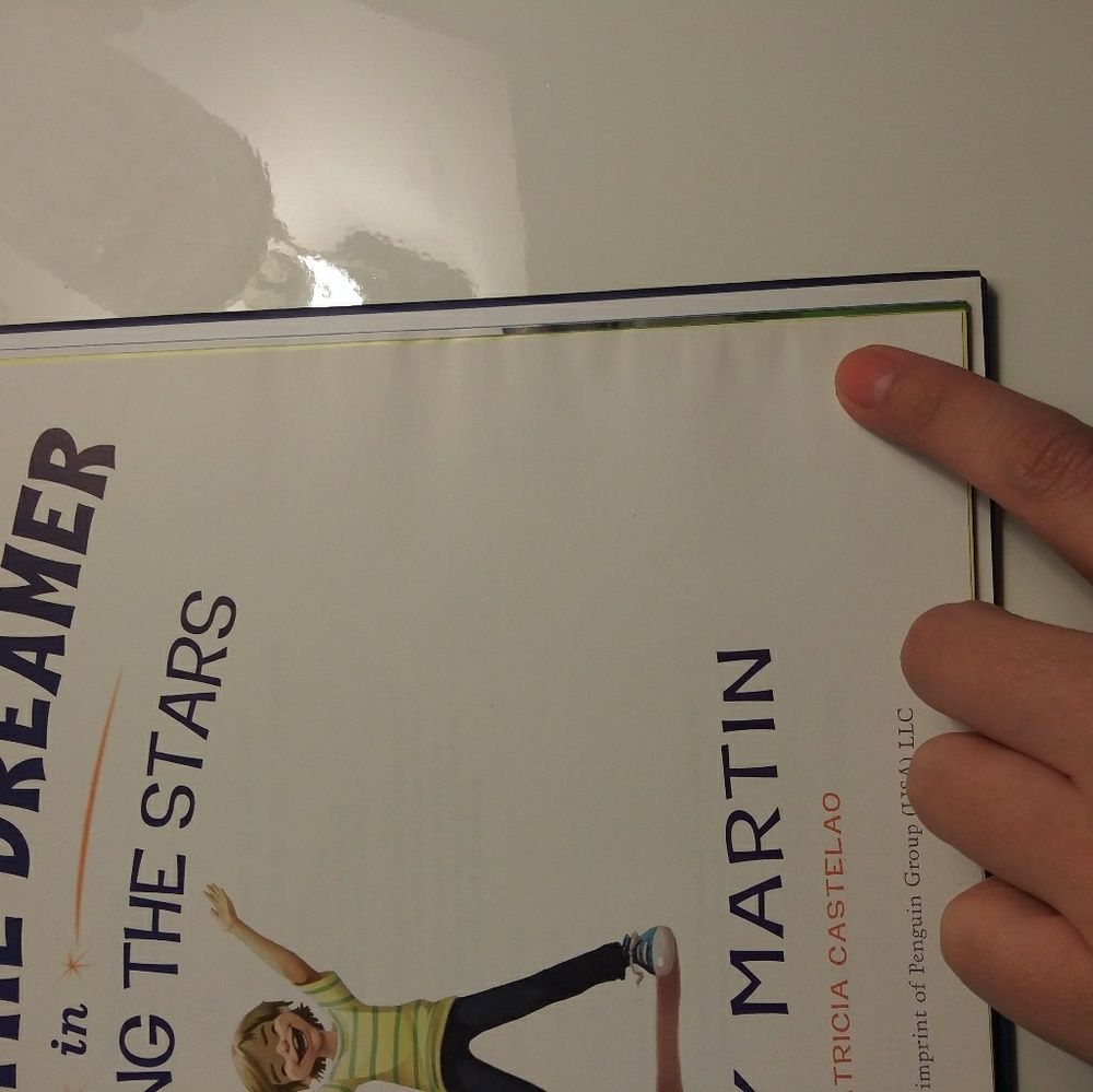Autograph Ricky Martin Children's book - Picture 3 of 5